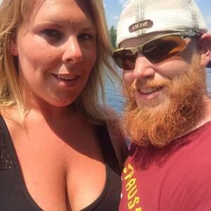 Meet your Posher, Lora